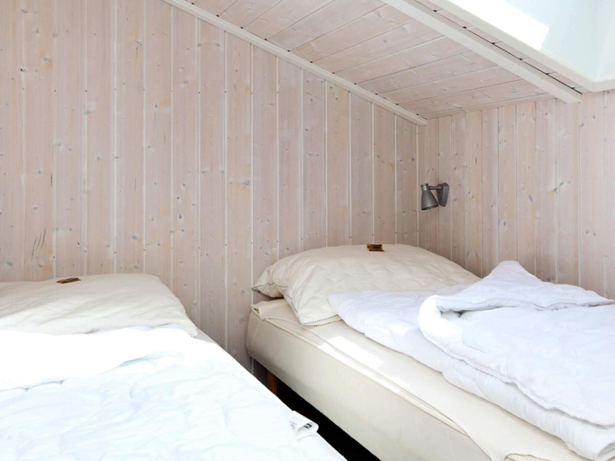 Bedroom 2, Holiday Home in Otterndorf, Cuxhaven