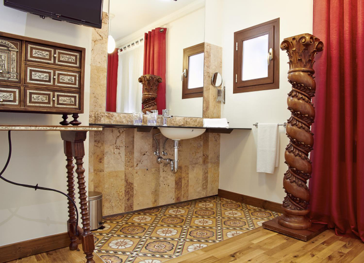 Bathroom 4, Hotel Rural Dona Berenguela, Ciudad Real