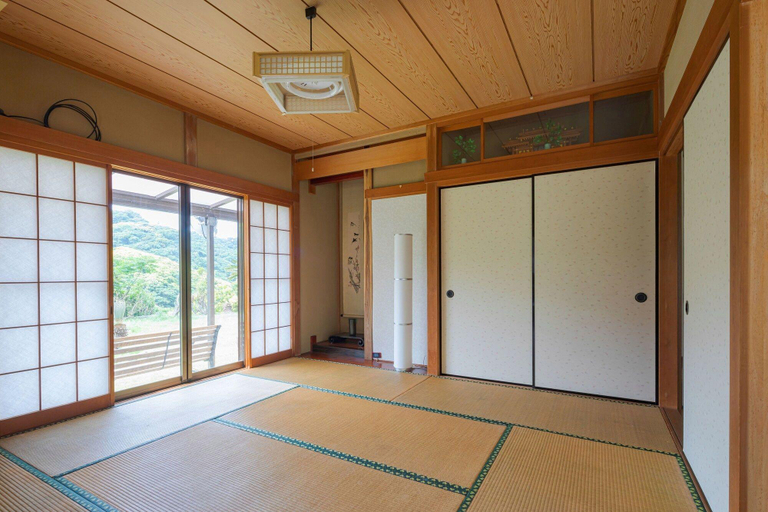 Others 4, Sasayakana Ouchi Tomiki, Futtsu
