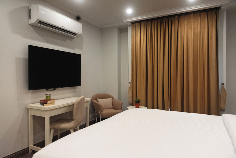 Others 2, PC Residences Gulberg Lahore, Lahore
