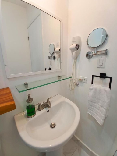 Bathroom 5, Javiellie Luxury Villa