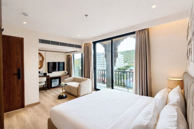 Room 5, Saffron Stories Boutique Hotels, Dehradun
