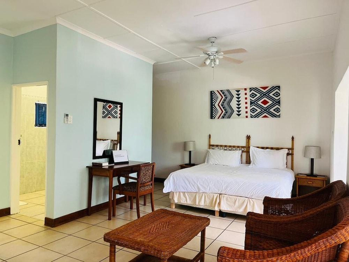 Bedroom 2, Emafini Country Lodge, Mbabane West