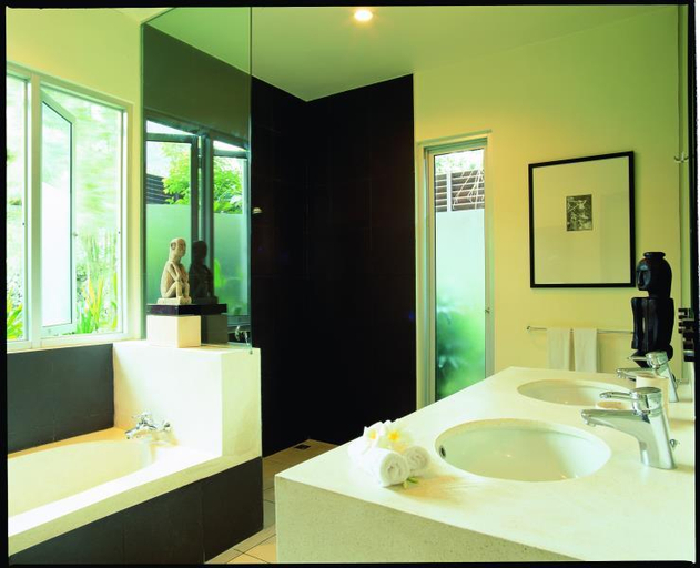 Bathroom, Villa Dsuite, Badung