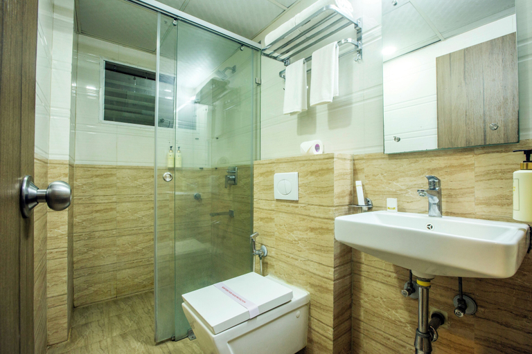 Bathroom 3, ECKO Sterling Inn Near Bangalore International Airport, Bangalore Rural