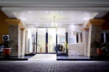 Hotel Entrance, Nippon Grand Hotels, AbujaMun