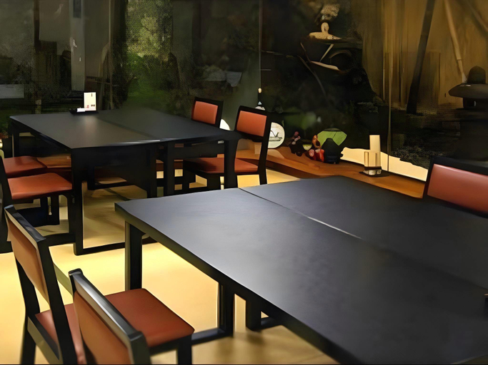 Food & Drinks 5, Leo Plaza Hotel, Sasebo