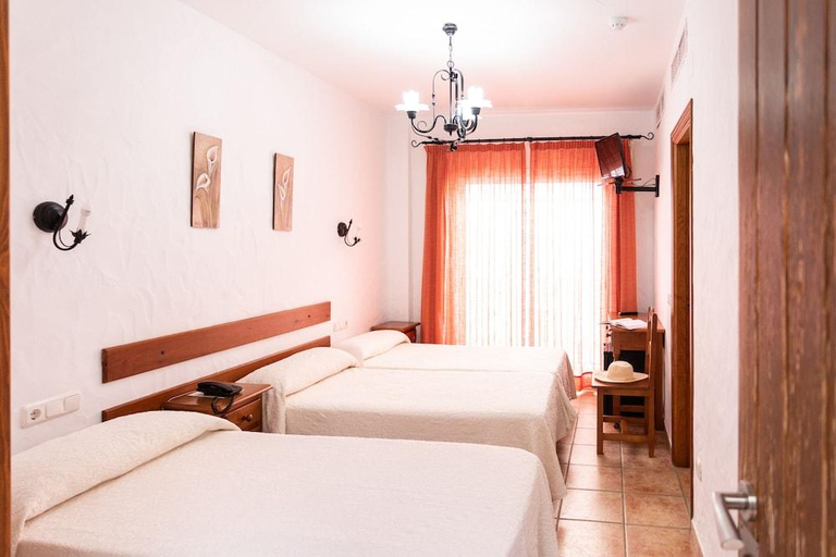 Bedroom 5, Hotel Oasis Atalaya, Cádiz