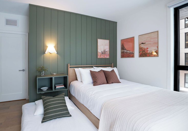 Room 4, Revel and Rest by Revelstoke Vacations, Columbia-Shuswap