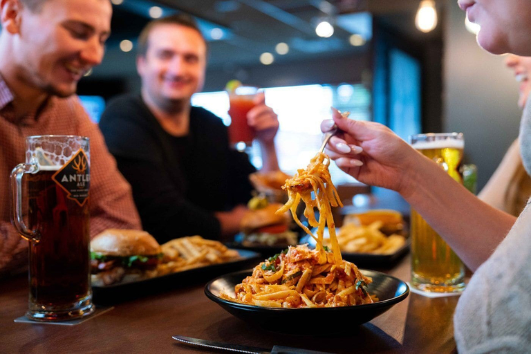 Food & Drinks 4, Super 8 by Wyndham Castlegar BC, Central Kootenay