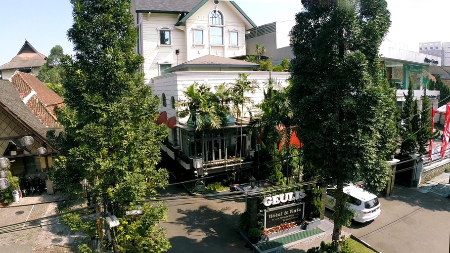 Others 3, Geulis, Bandung