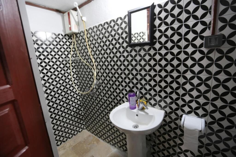 Bathroom, Helvacılar Konağı, Karacasu