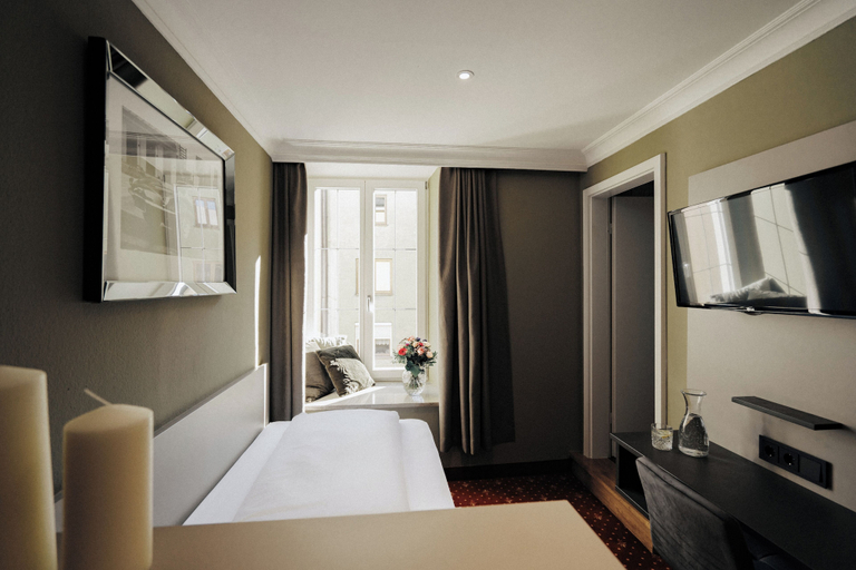 Bedroom 4, Hotel Fletzinger, Rosenheim