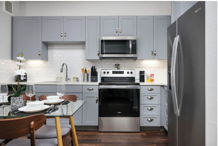 Private kitchen 5, Labor by Stylish Stays, Bexar