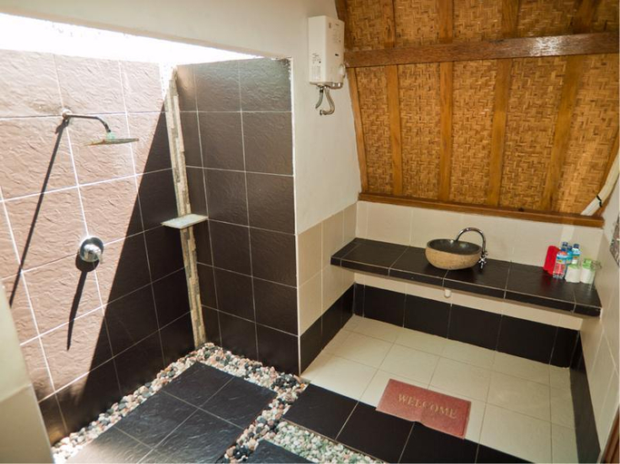 Bathroom 4, Chill Out Bungalows, Lombok