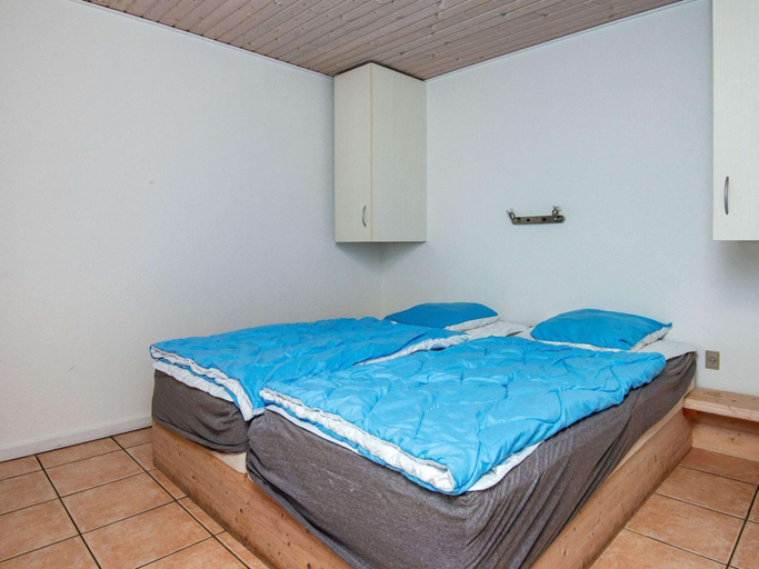 Bedroom 2, 18 Person Holiday Home in Romo, Tønder