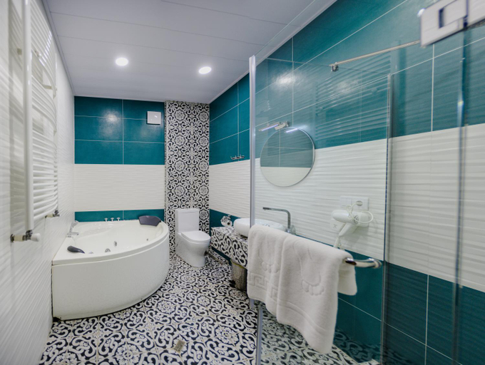 Bathroom 3, Rivendell Boutique By Umbrella, Tbilisi
