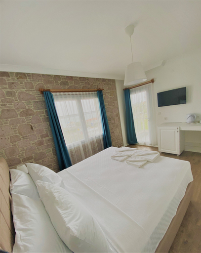 Bedroom 3, Cunda Kordon Otel, Ayvalık