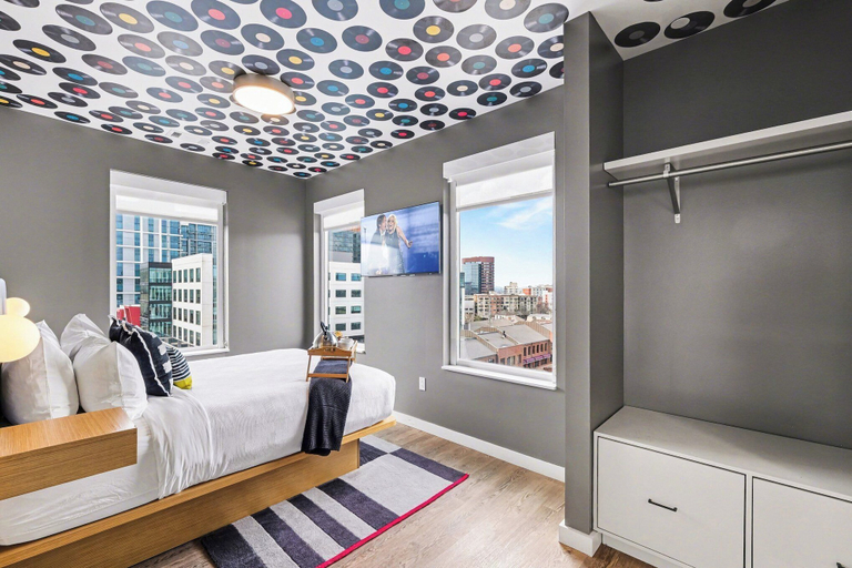 Bedroom 3, Motif on Nashville's Music Row, Davidson