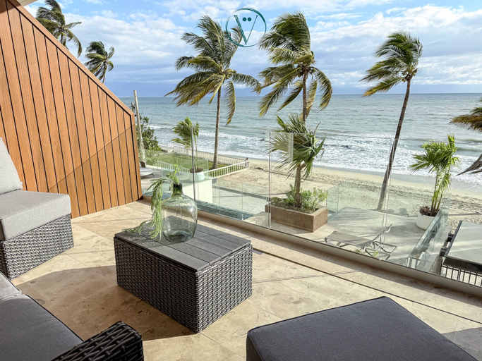 Terrace/patio 2, Luxury by the sea Unmatched Comfort, Compostela
