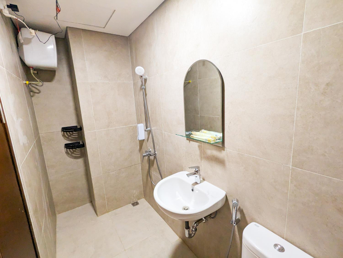 Bathroom 5, Lovina 1819 Pollux Meisterstadt, Batam
