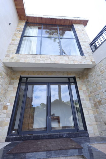 Exterior detail, MINARA MEADOWS, Solan