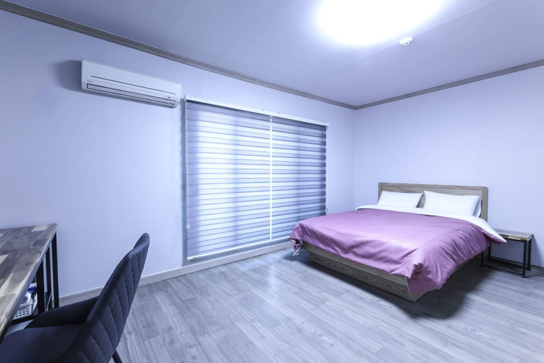 Bedroom 4, Hadong Seongungak, Gurye