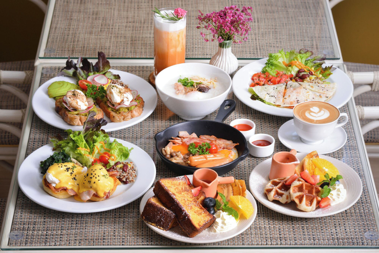 Food & Drinks 5, March Hotel & Suite Chiang Mai, Muang Chiang Mai
