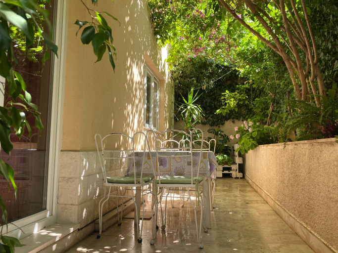 Others 5, House Josip, Makarska
