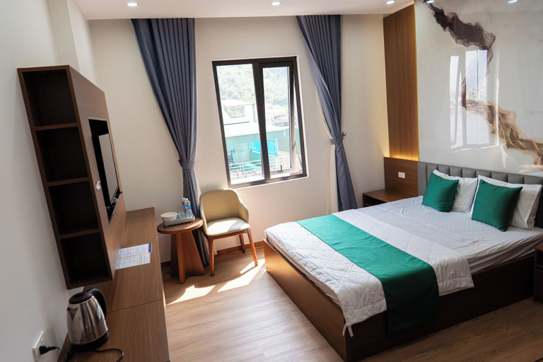 Room 3, 12 Ao Ca Hotel, Hạ Long