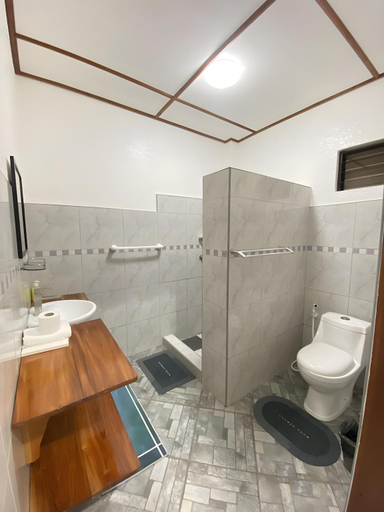 Bathroom 4, Sunville Hotel, Panglao
