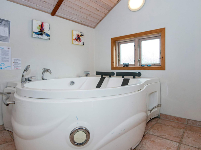 Bathroom 3, 4 Star Holiday Home in Hemmet, Ringkøbing-Skjern