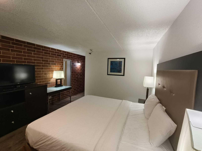 Room 2, Plaza Hotel By OYO Calumet Park Near Alsip I 57, Cook