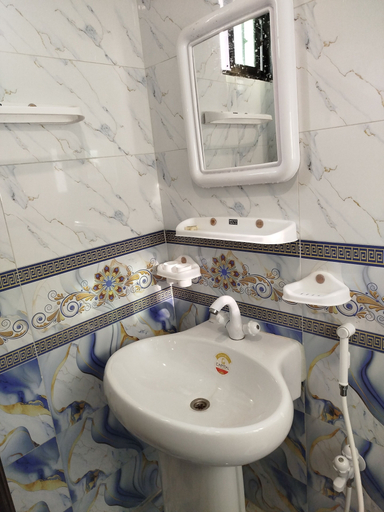 Bathroom 3, Hotel Crown Plaza, Karachi