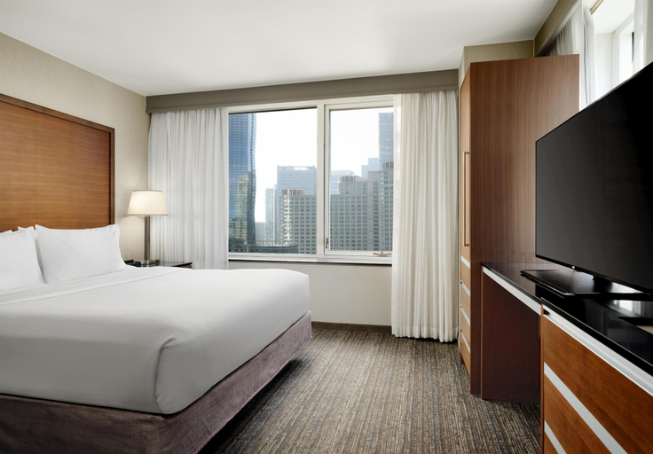 Bedroom 3, Embassy Suites by Hilton Chicago Downtown Magnificent Mile, Cook