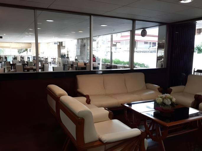 Food & Drinks 5, Nana Tai Suite, Khlong Toey