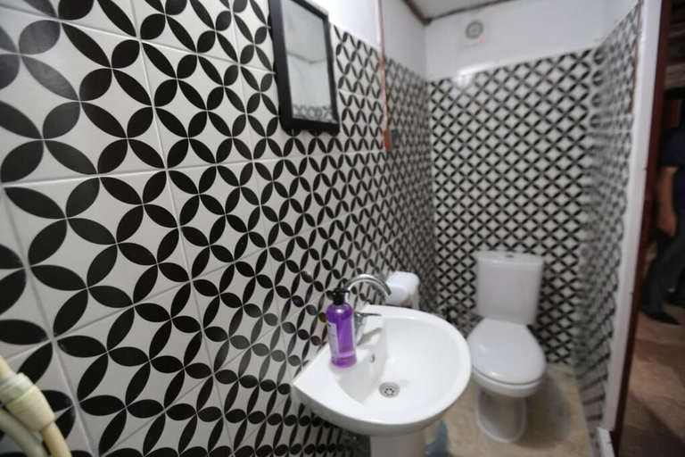 Bathroom 5, Helvacılar Konağı, Karacasu