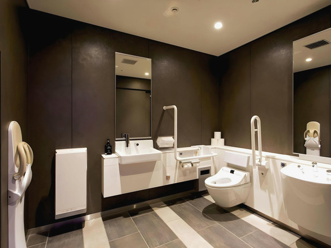Bathroom, Hotel Clement Uwajima, Uwajima