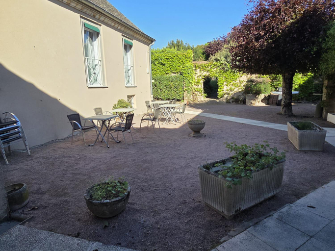 Others, Logis Hotel Restaurant Bar du Commerce - Maison Robin, Allier