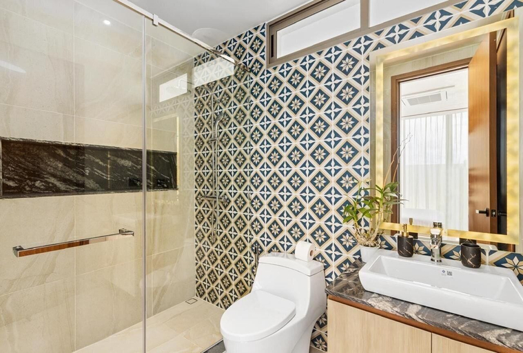 Bathroom 4, The Ozone Pool Villas by NLA, Pulau Phuket