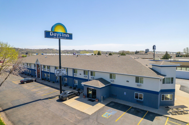 Exterior & Views 2, Days Inn by Wyndham Sioux City, Woodbury