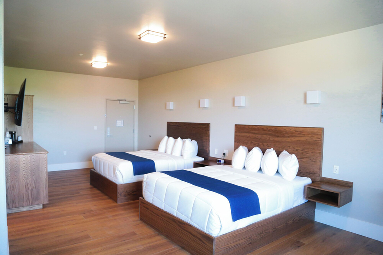 Room 4, Splash Canyon Hotel, Twin Falls