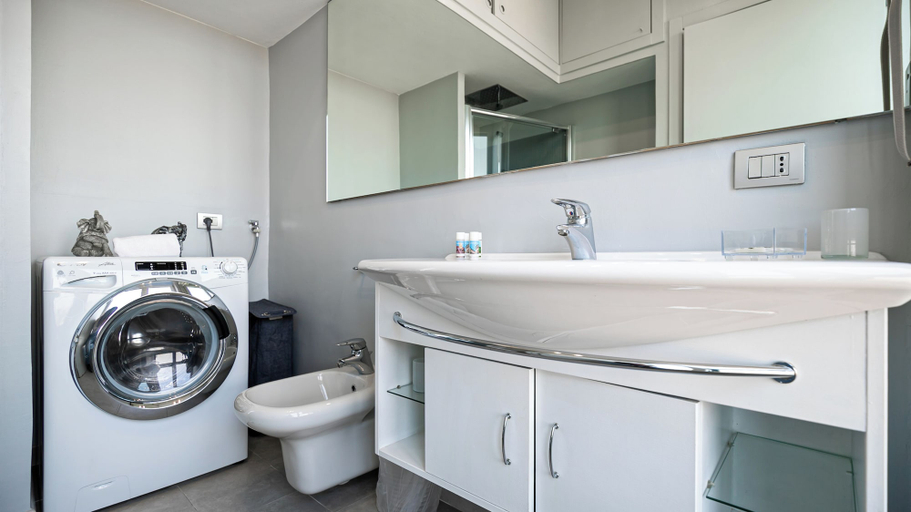 Bathroom 3, Italianway Comfort - Biancamano 2, Milano