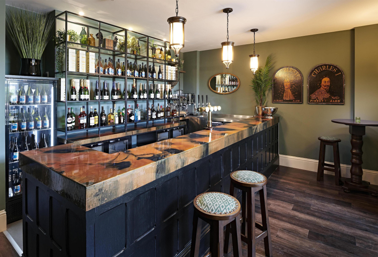 Food & Drinks 5, The Riverside, WorldHotels Distinctive, Wiltshire