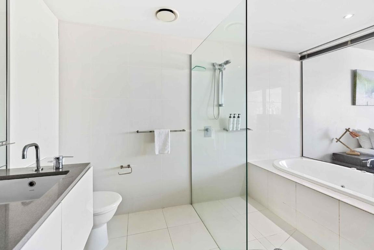 Bathroom 4, Circle on Cavill - Hosted by Coastal Letting Co., Gold Coast