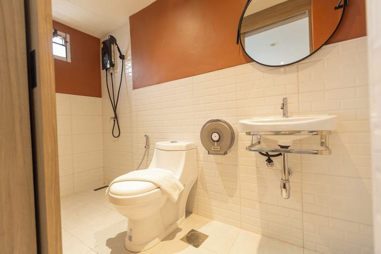 Bathroom 4, Hotel Rue De Siam, Bang Rak