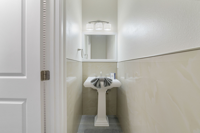 Interior 4, Emerald Garden - Resort - 15 Min to Disney - Pets, Osceola