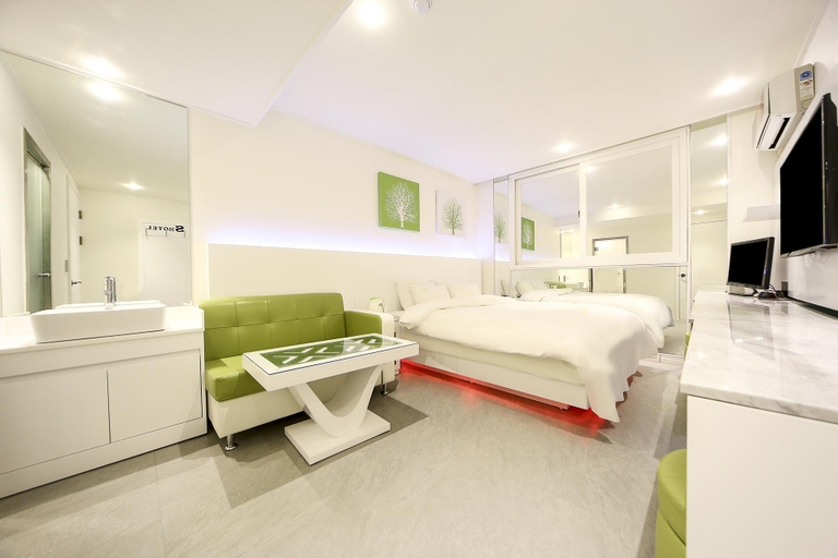 Bedroom 2, Yangpyeong Show Hotel, Yangpyeong