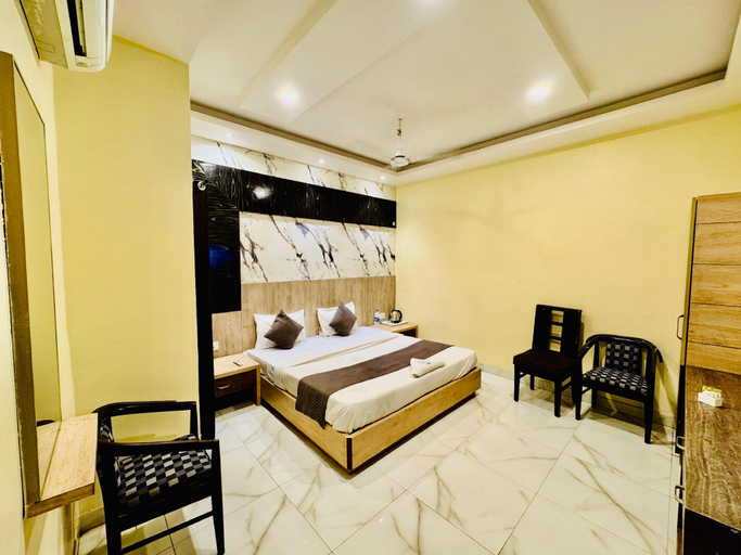 Bedroom 3, Hotel MEGHA INN, Lucknow