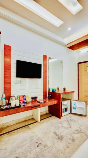 Others 4, New Hindustan By Backpackers Heaven, Delhi